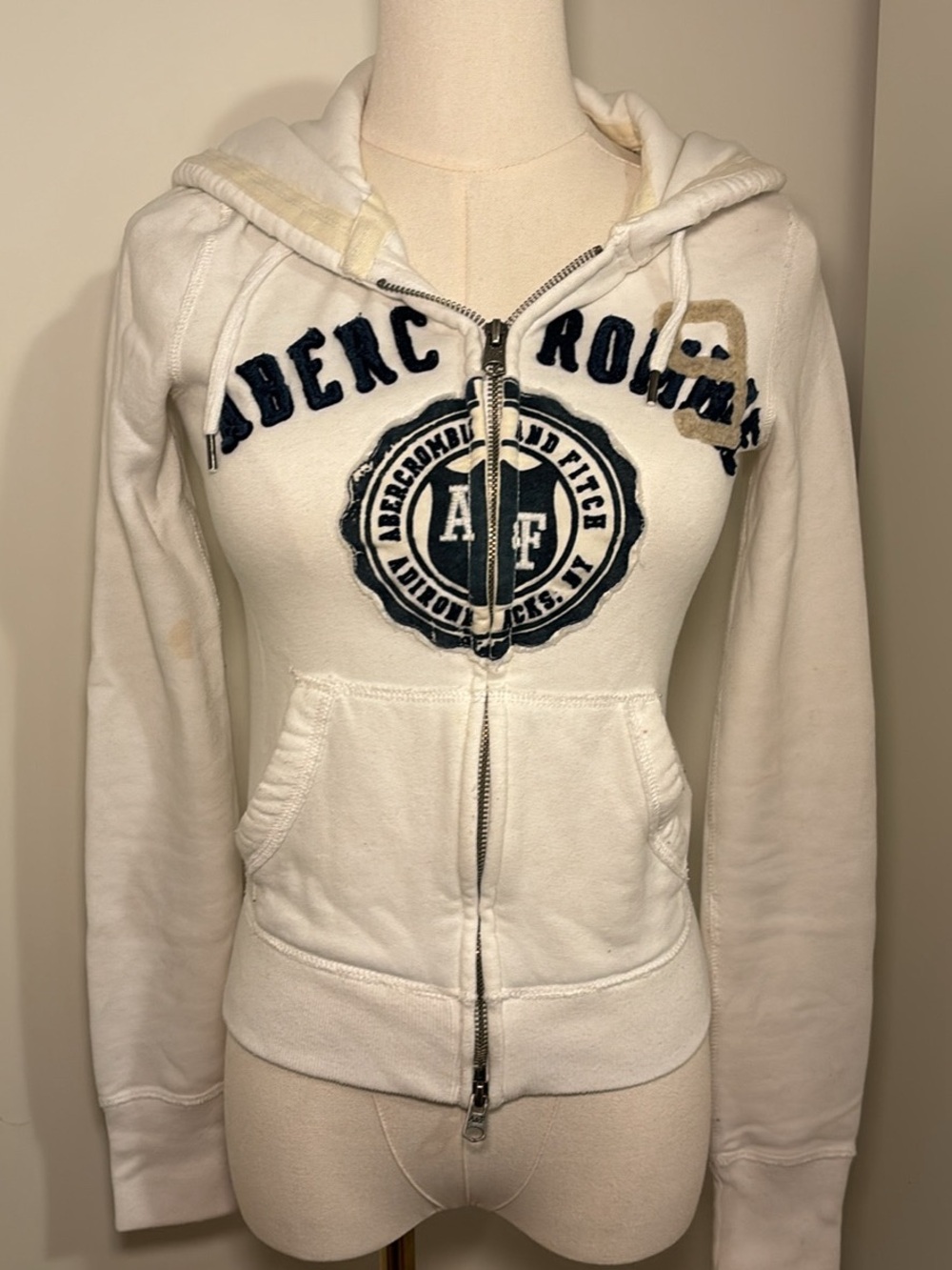Vintage Abercrombie & Fitch White Zip-Up Hoodie size XS